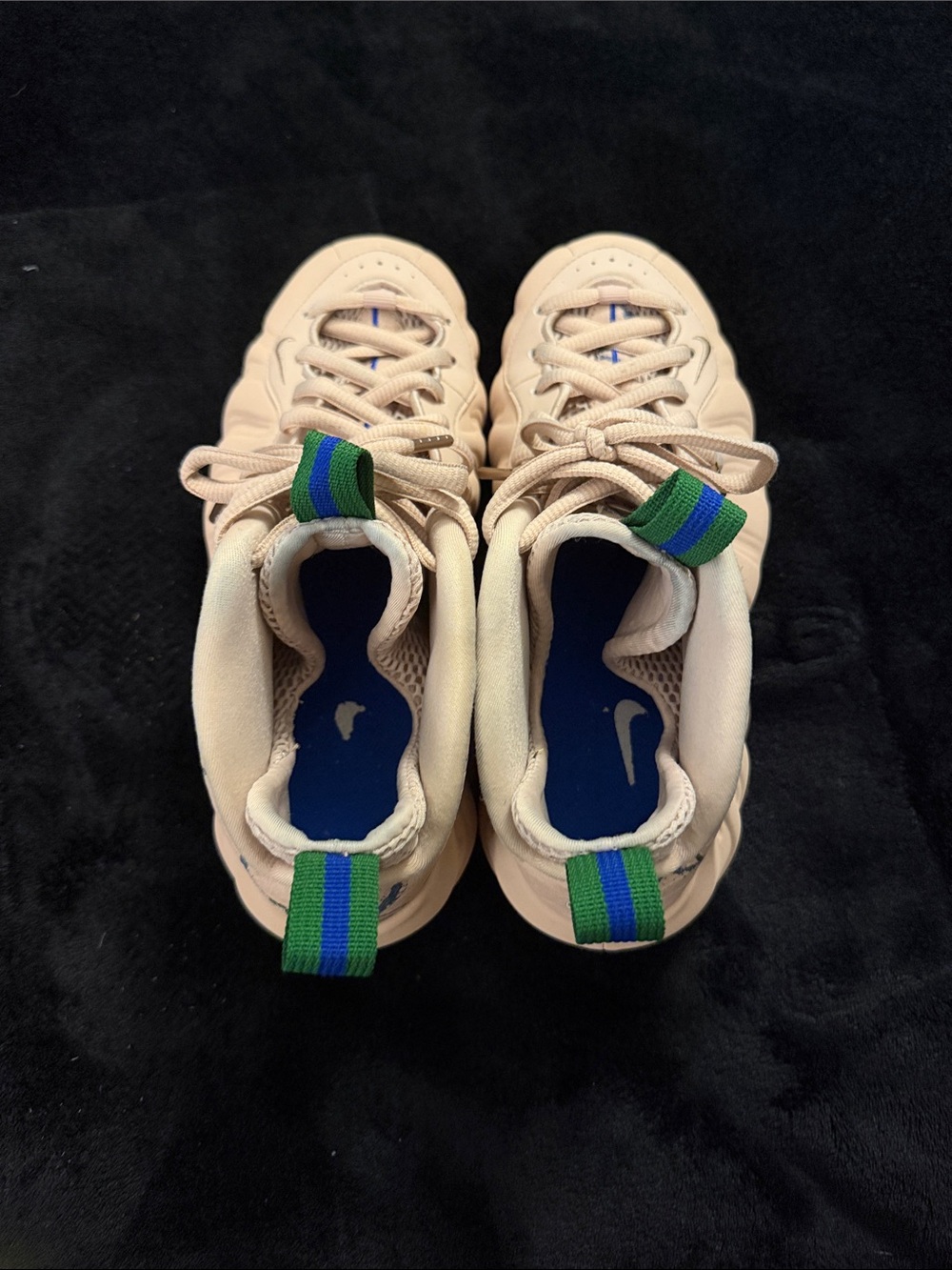 Nike Kids Cream Sneakers with Green & Blue Pull Tabs